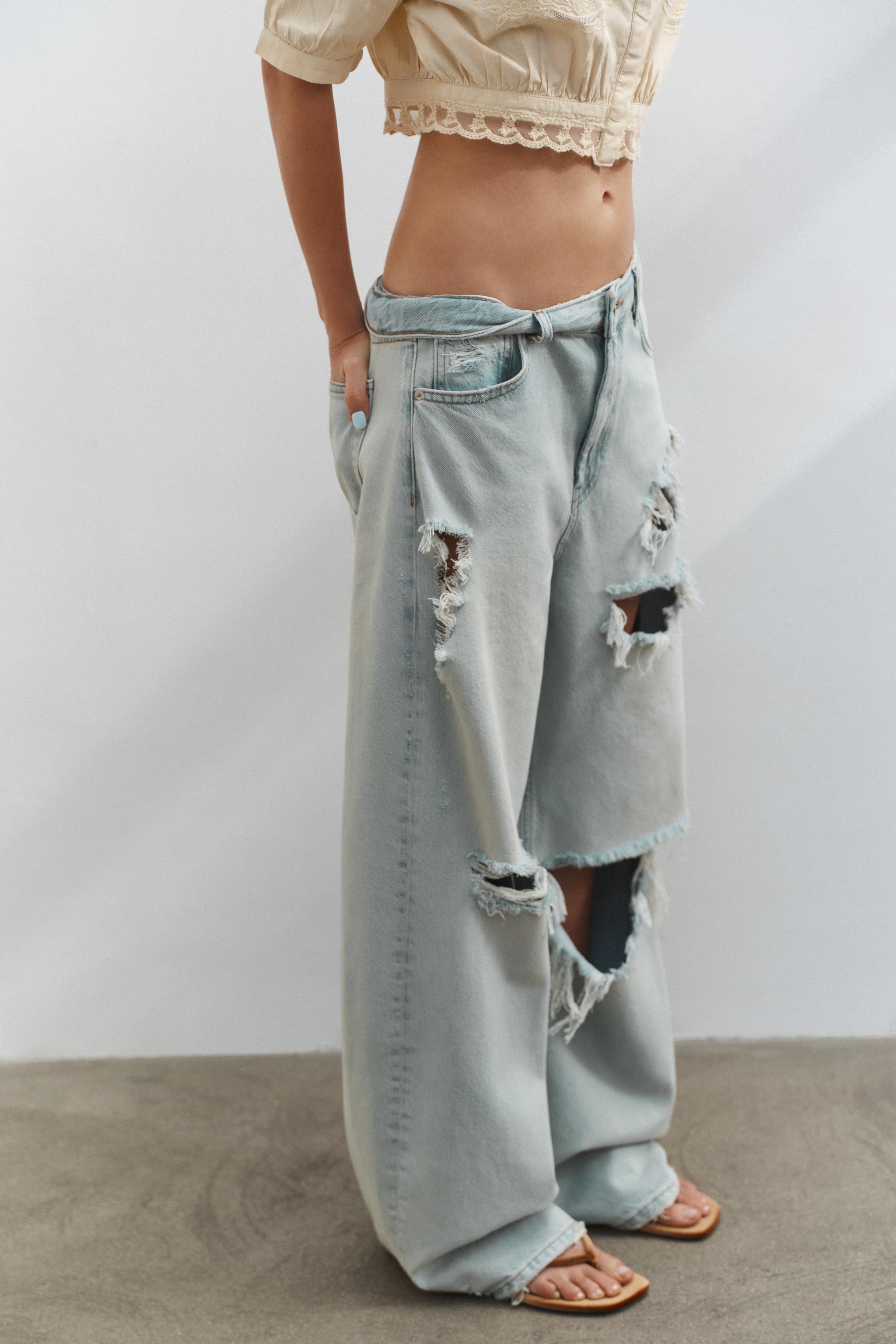TRF MID-RISE BAGGY JEANS